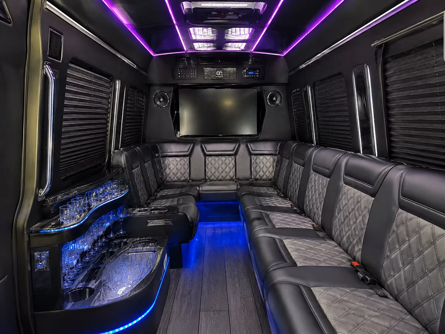 corporate airport transfer buses between miami gardens and mia or fll