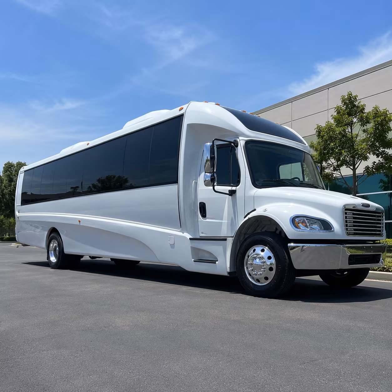miami gardens 18 passenger minibus