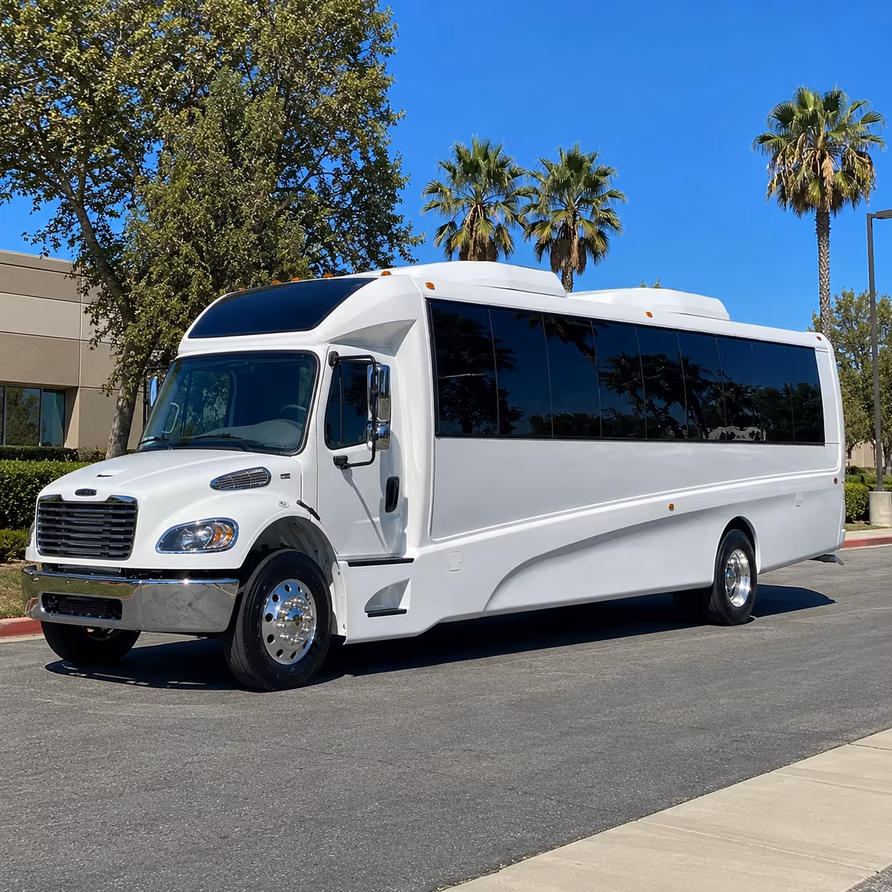miami gardens 28 passenger minibus