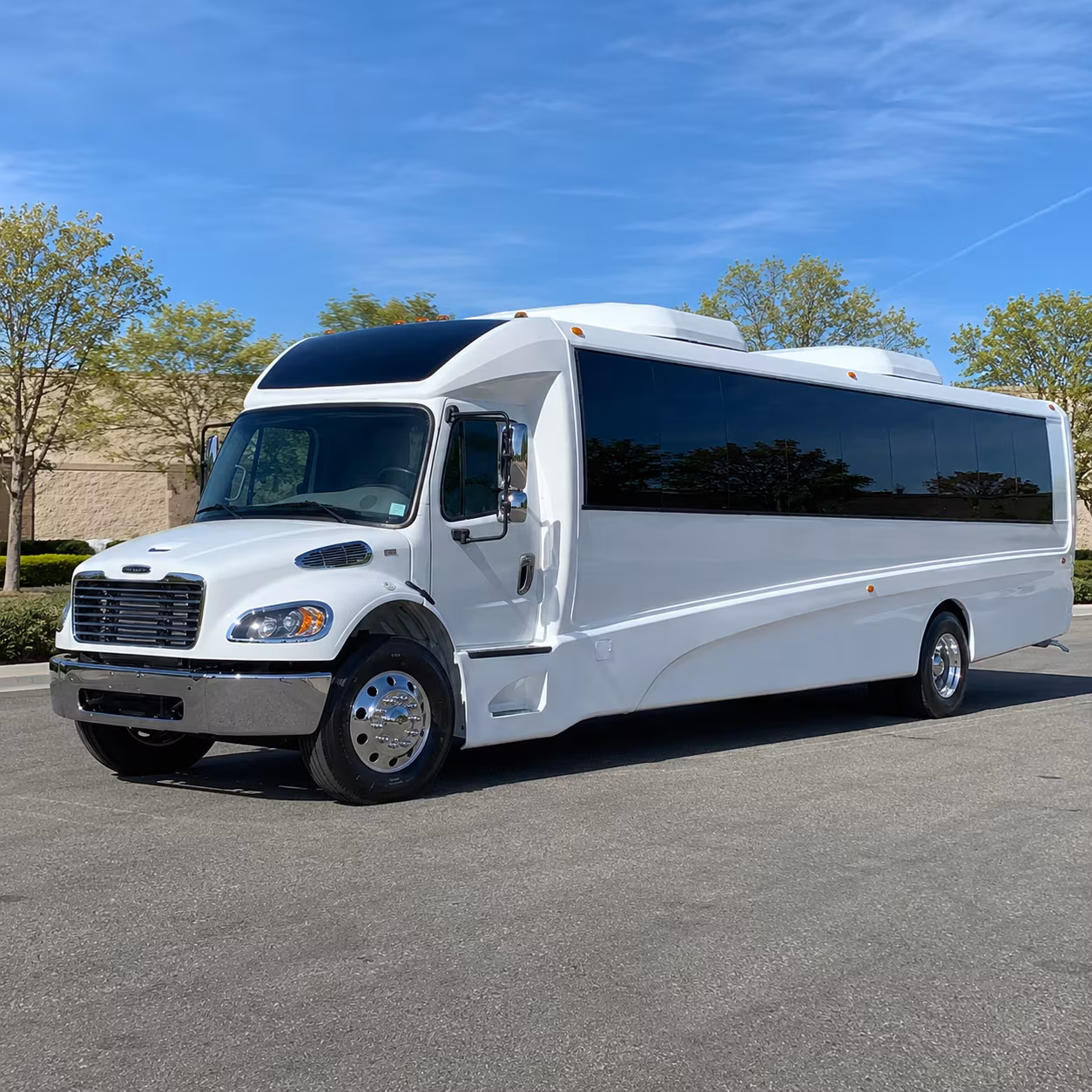 miami gardens 35 passenger minibus